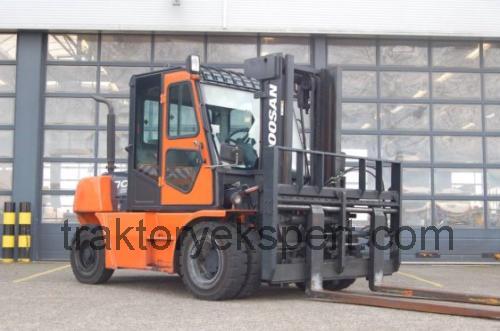 Doosan D70S-5 opinie i specyfikacja